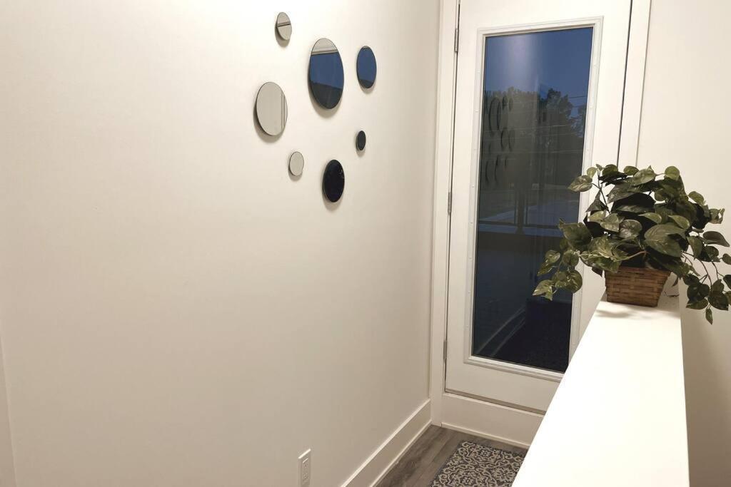 Exquisite, Bright & Modern Condo. Niagara Falls Exterior photo
